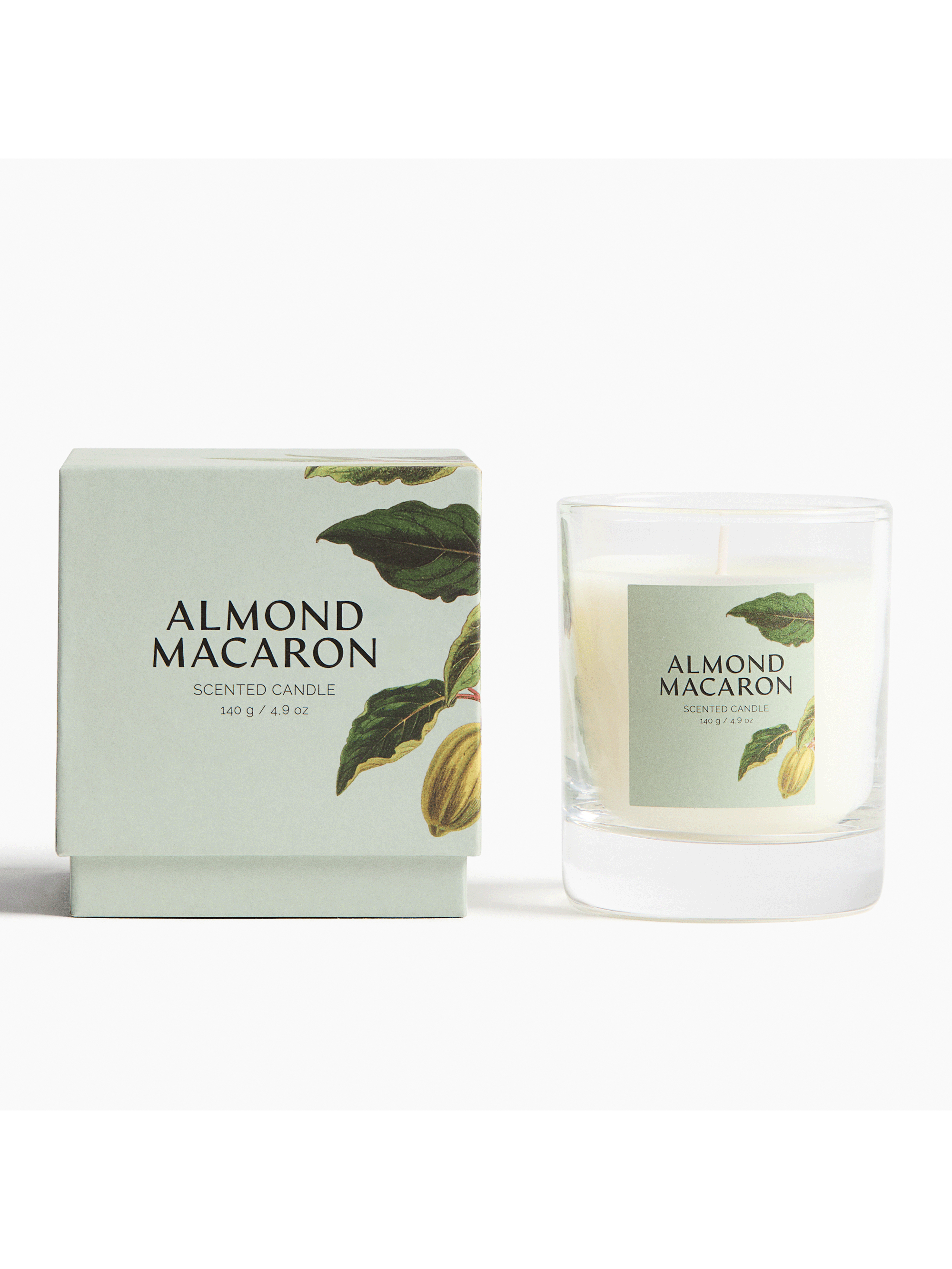 Almond Macaron Scented candle in glass holder